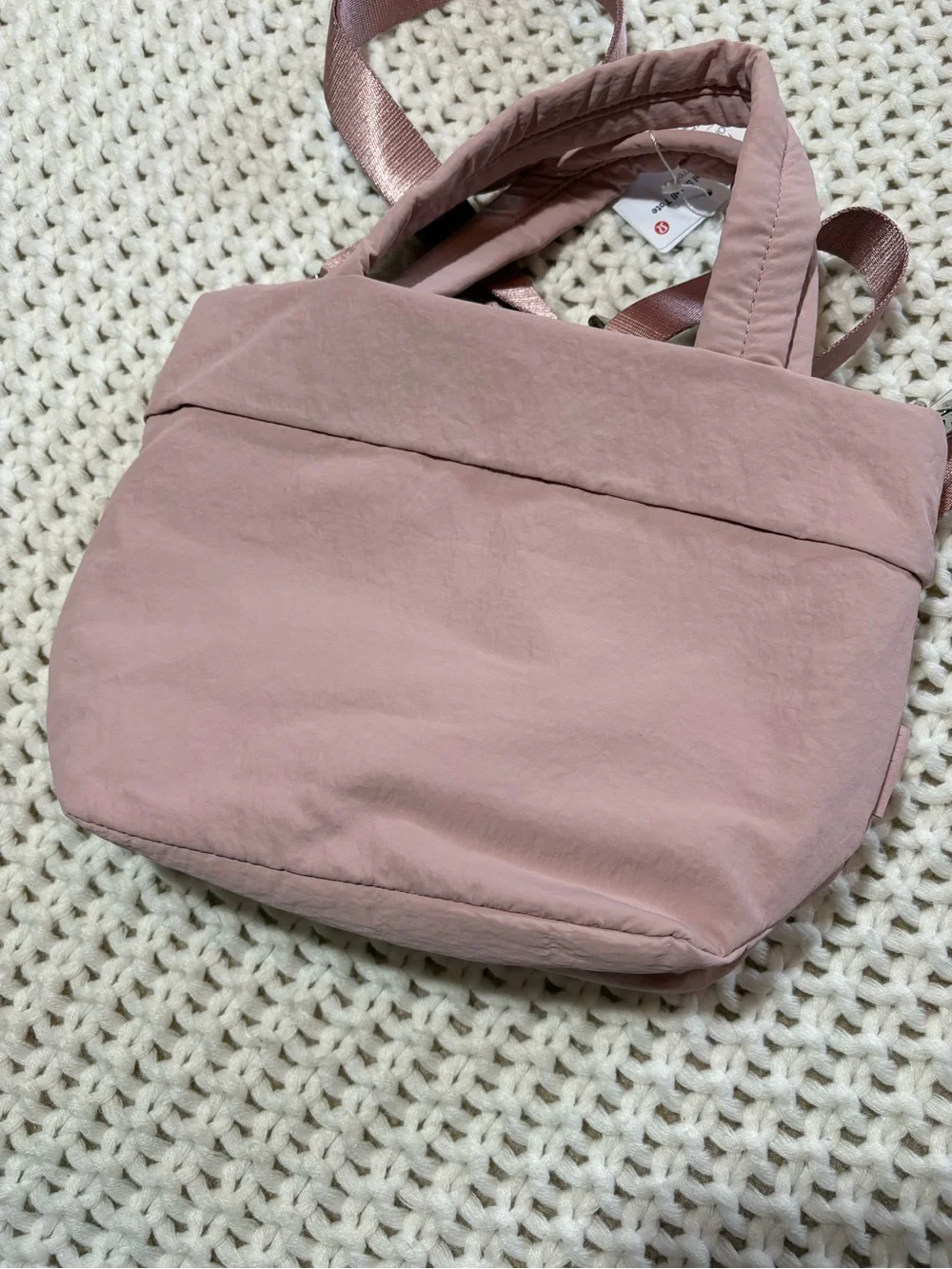 NWT lululemon on my level small tote in pink haze